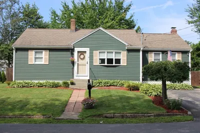 13 Doris Dr