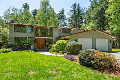 86 Stonehedge Place 1
