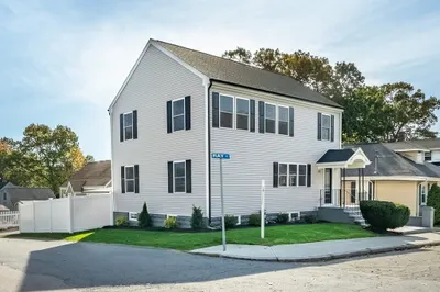 153 Ray St