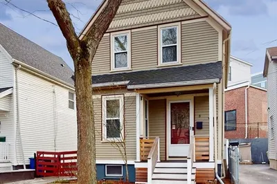 8 Dell St