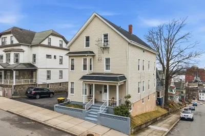 550 June St 1