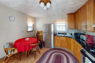 30 Thorpe St #2