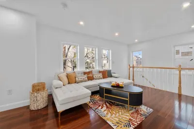 105 Newhall St #2