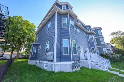 63 Clifford Street #1 1
