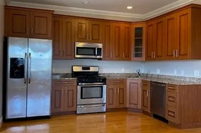 122 W Broadway ##5