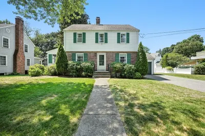 40 Fairway Drive 1