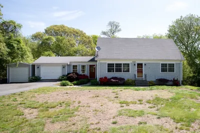 1332 Main Rd