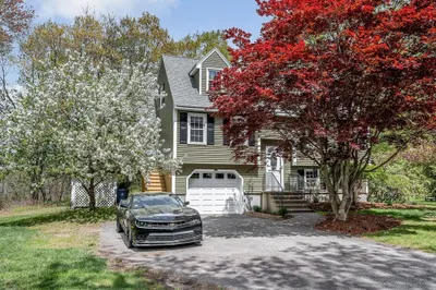 71 Mollie Drive