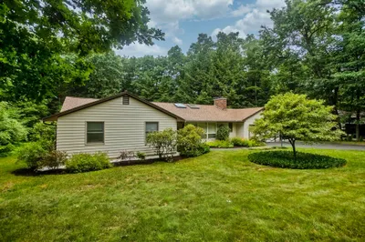 5 Stony Hill Rd
