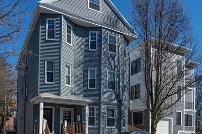 9 Cornwall St #1