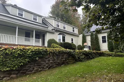 68 Ayers Village Rd 1