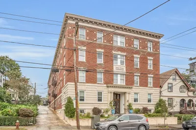 35 Tudor Street #10 1