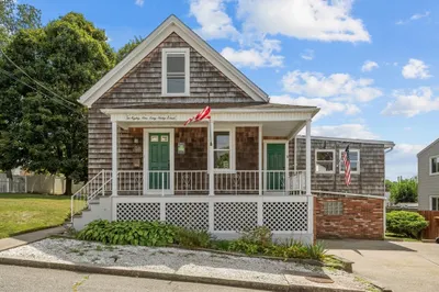 289 King Philip St