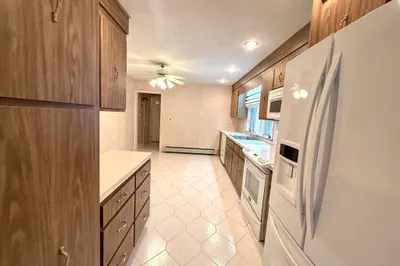 105 Princeton St #1 1