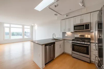 77 New St #108