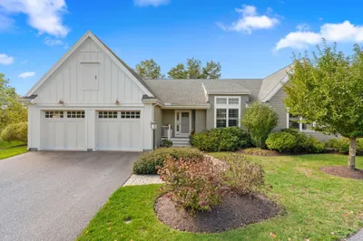 105 Seton Highlands #105 1