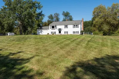 12 Gibbs Rd 1