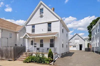 59 Woodville St #1 1