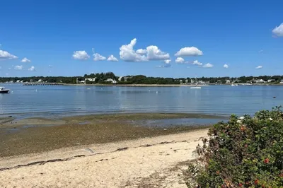 15 Bay Dr