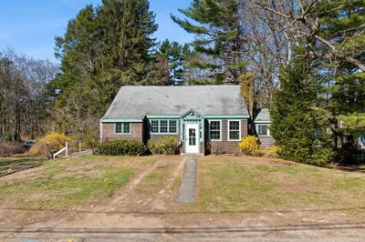 45 Cottage St 1