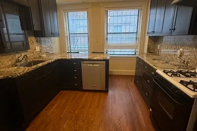 382 Riverway #1