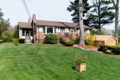 3 Wilhelmina Ave