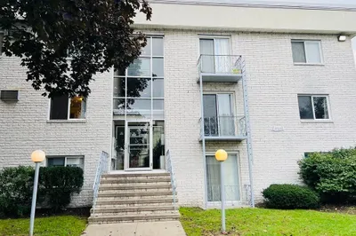 24-26 Inman Street #28