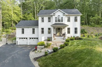 22 Stone Hill Road 1