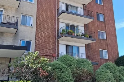 80 Main St #9 1