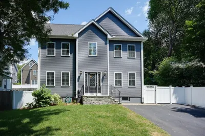 42 Arcola St