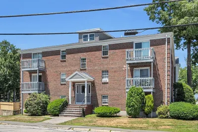 270 Main St #26