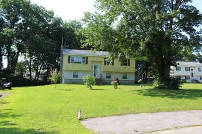 3 Howard George Ct 1