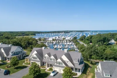 1090 Shore Road #4 1