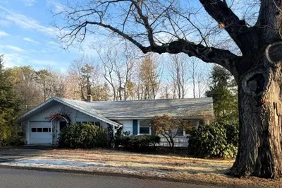 17 Grover St