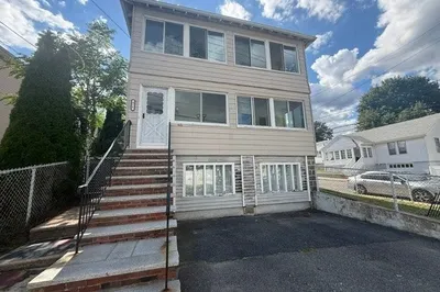 416 Baker St #1