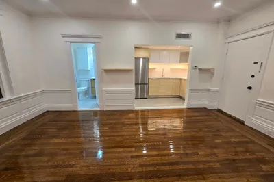 466 Commonwealth Ave #807