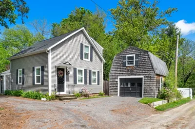 84 Bennett Lane 1
