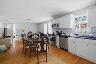 20 Riverside Sq 1