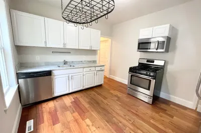 26 Taft St #1
