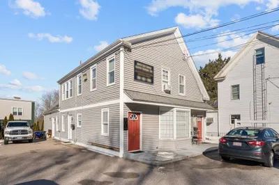 148 N Franklin Street 1