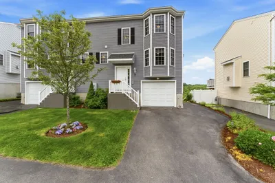 34 Bittersweet Blvd 1