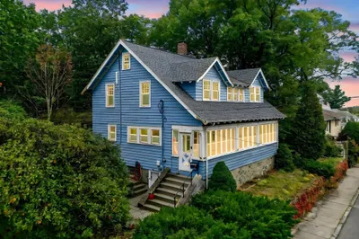 38 Greystone Rd 1