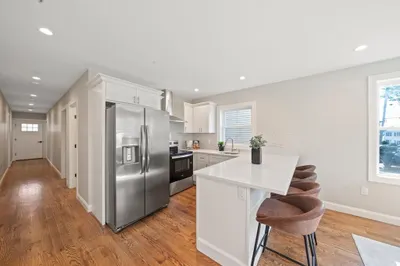 52 Bellevue St #3