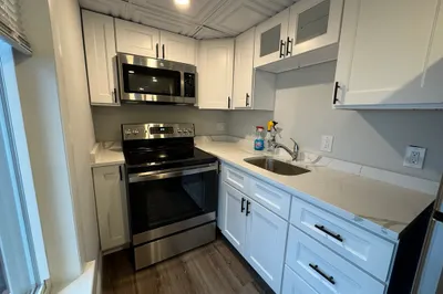 102 Cross St #1R 1