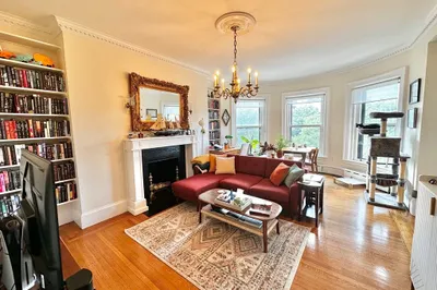 186 Commonwealth Ave #53