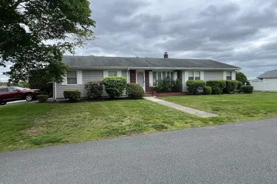 120 Cornhill Road 1