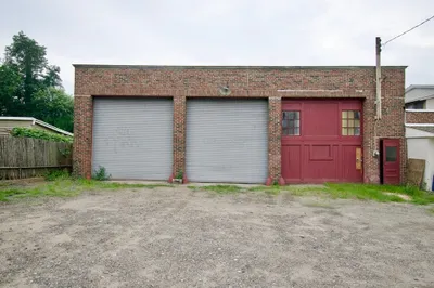 6 Rogers Ave 1