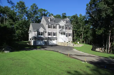 298 River St 1
