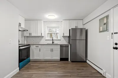 179 Franklin St #4 1