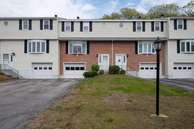 11 Plantation Rd #11